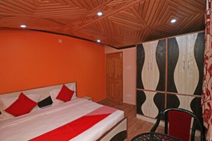 Room 16 of 24