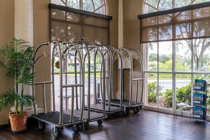 Hotel Interior 9 of 122