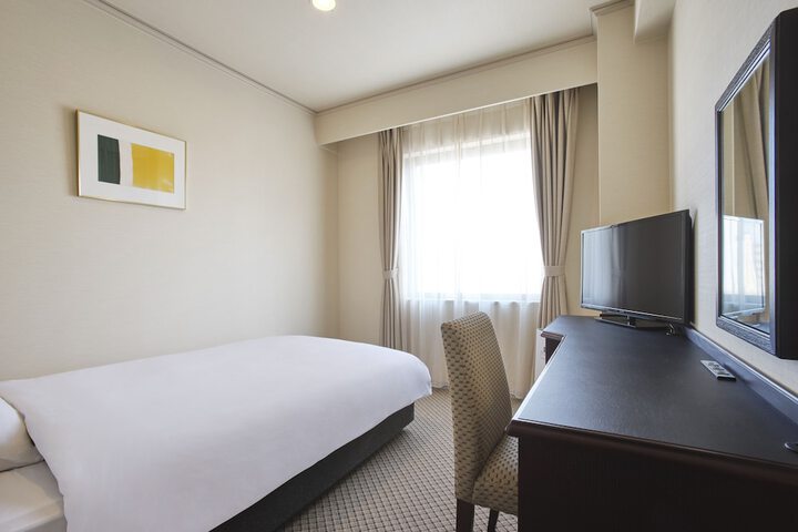 Room 16 of 46