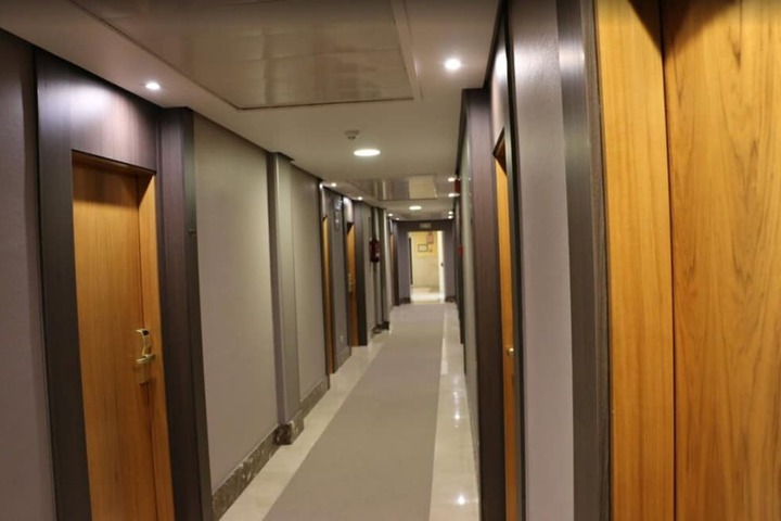 Ballroom/Hall 40 of 53