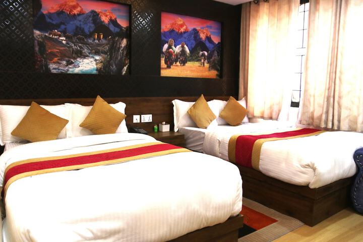 Room 8 of 14