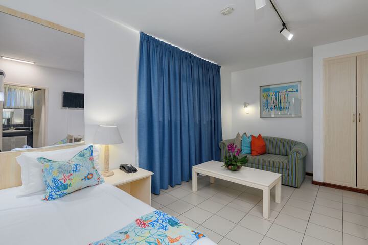 Room 4 of 71