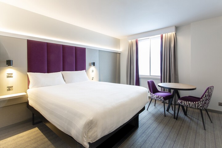 Room 4 of 23