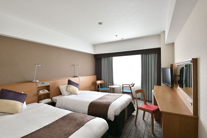 Room 17 of 75