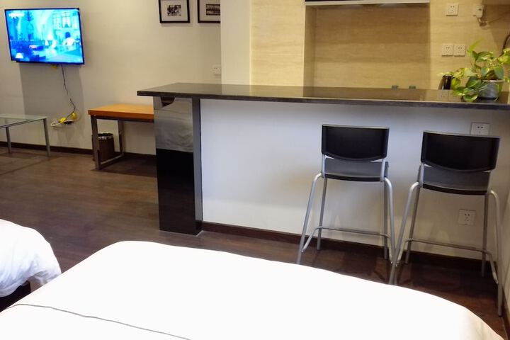 Room 3 of 26