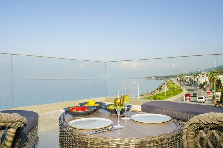 Terrace/Patio 72 of 75