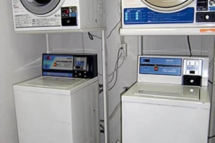 Laundry 11 of 31