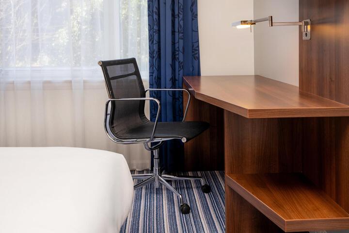 Room 21 of 79