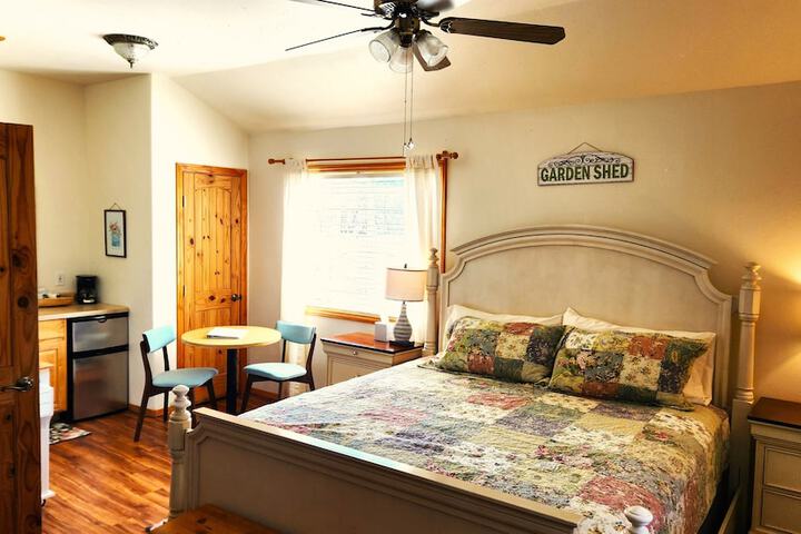 Room 51 of 288