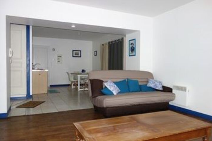 Room 2 of 24