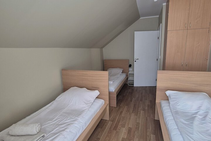 Room 8 of 60