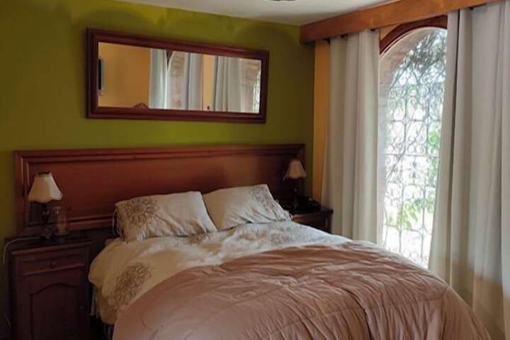 Room 4 of 13