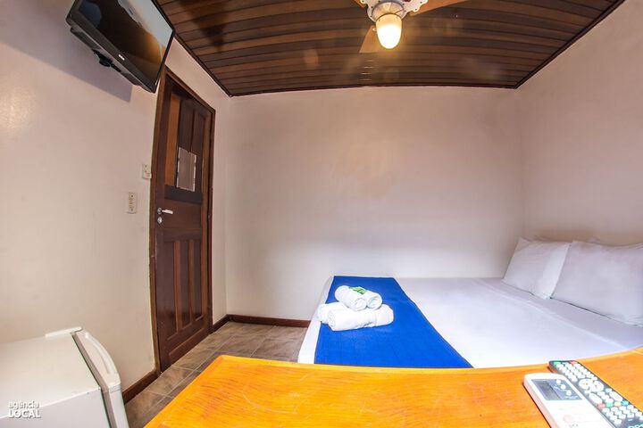 Room 5 of 38