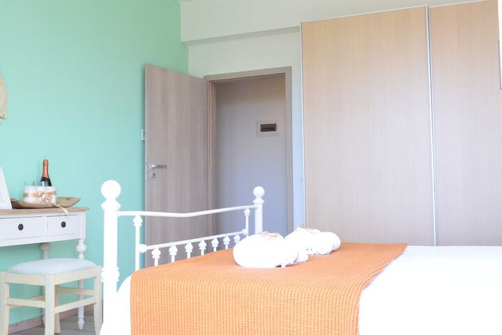 Room 14 of 68