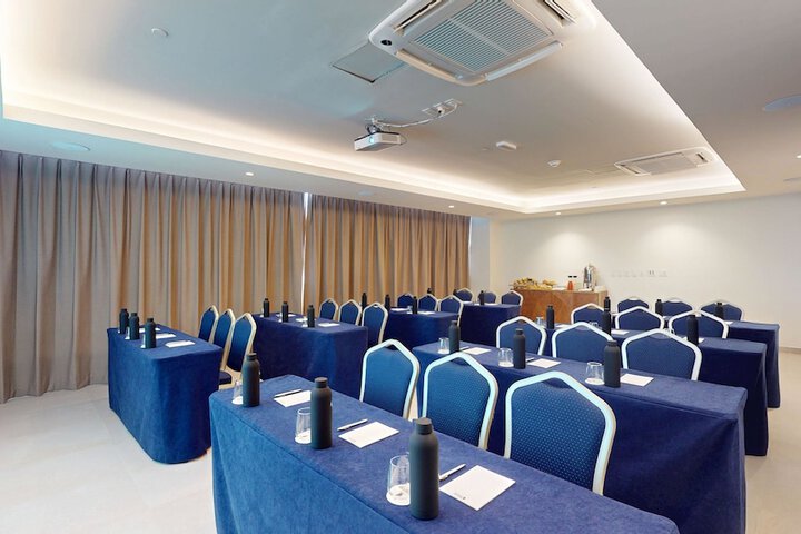 Meeting 220 of 271