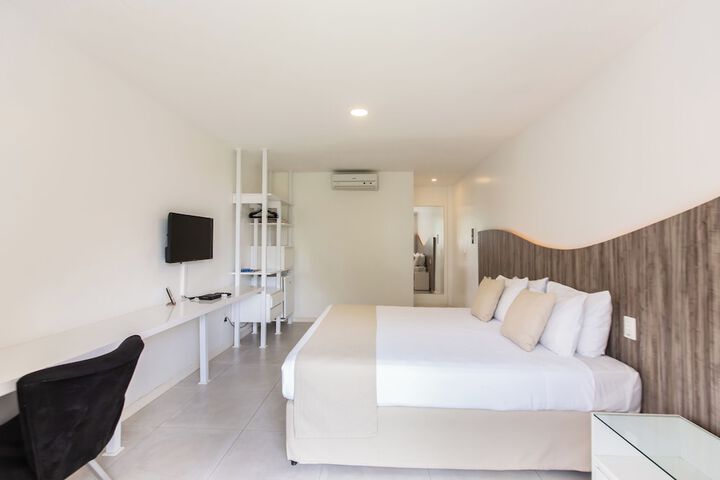 Room 9 of 26
