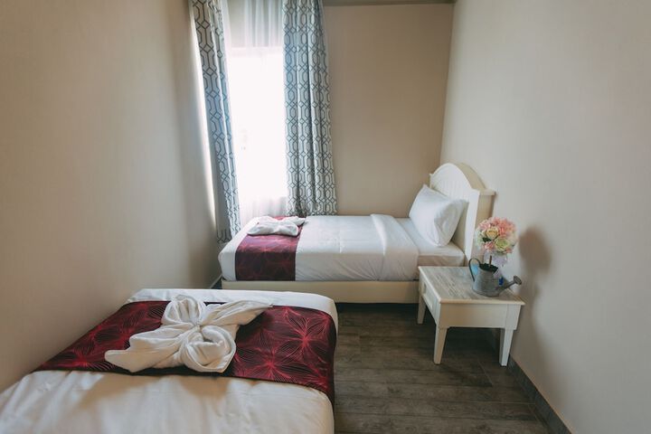 Room 14 of 144