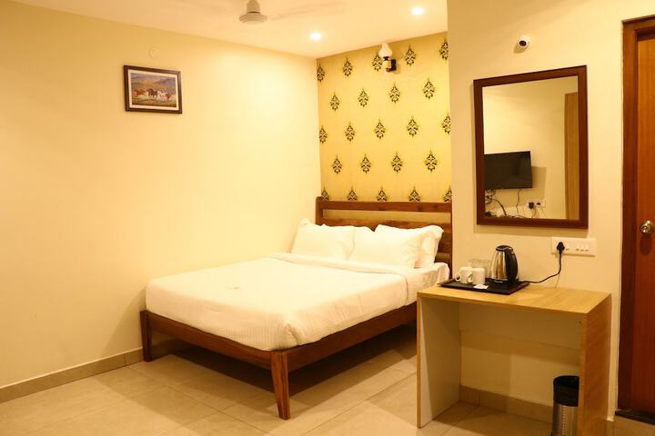 Room 6 of 7