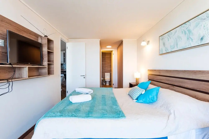 Room 2 of 15