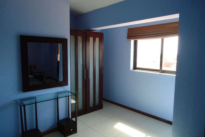 Room 42 of 77