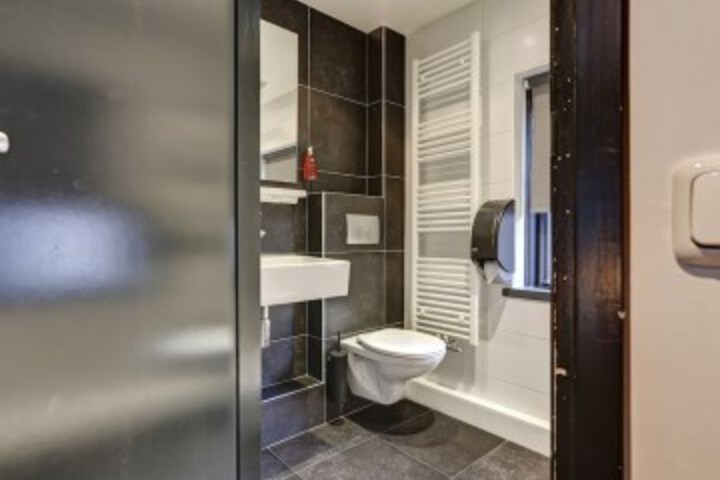 Room 20 of 46