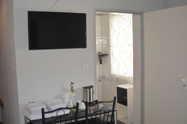 Room 14 of 53