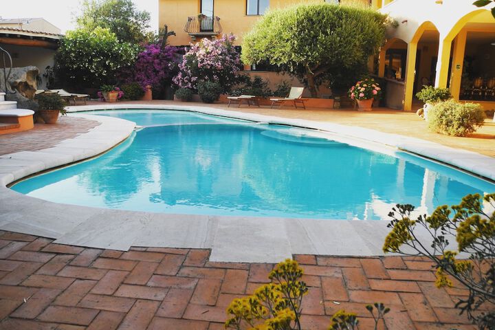 Hotel Pool