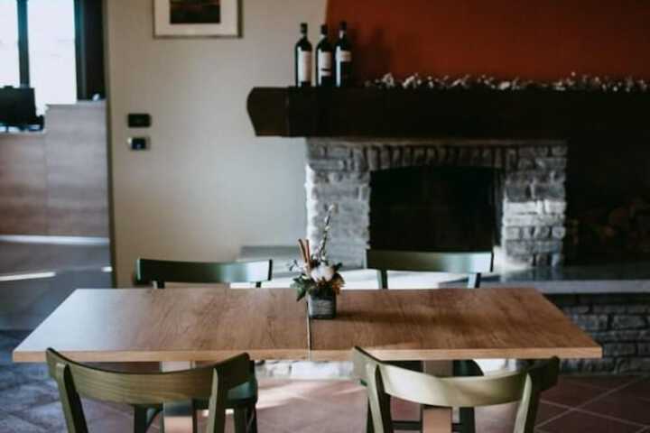 Dining 36 of 54