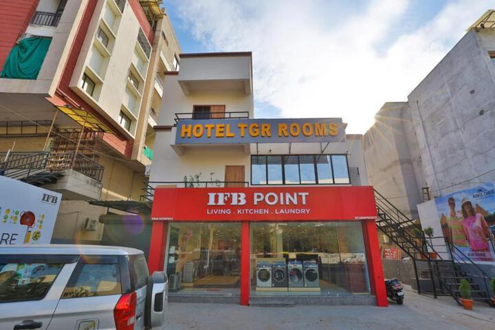 Hotel TGR Rooms