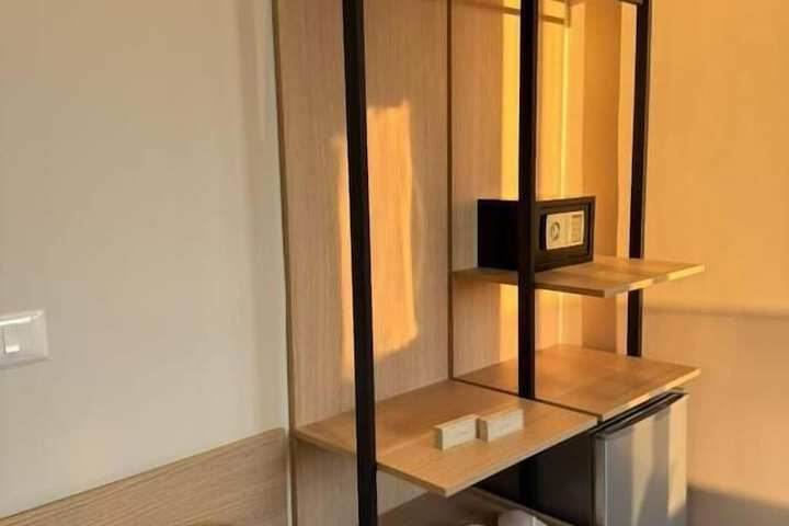 Room 80 of 109