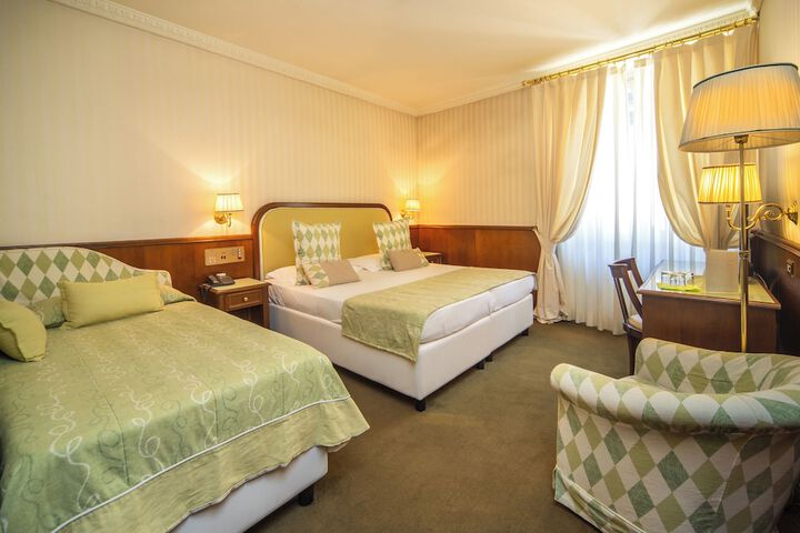 Room 8 of 29