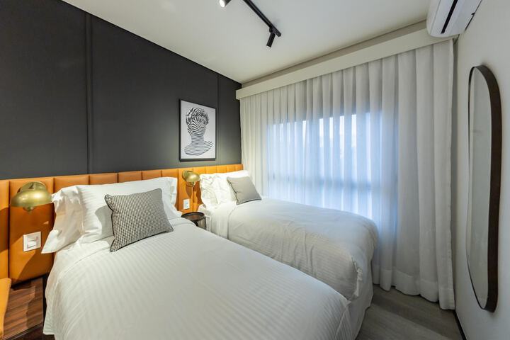Room 31 of 184