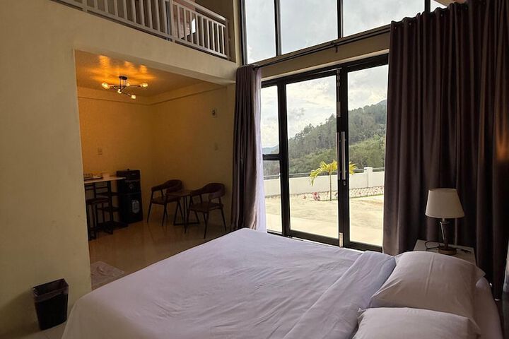 Room 30 of 61