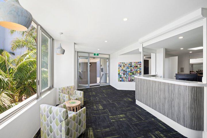 Entrance & Lobby