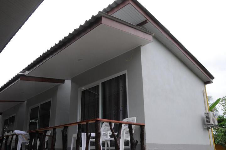 Photo 5
