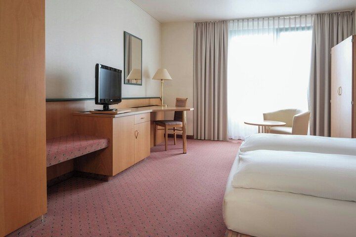 Room 30 of 78