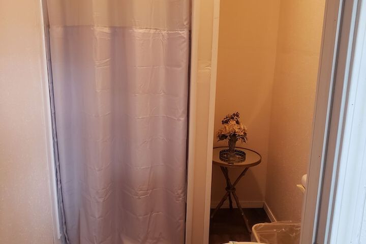 Room 60 of 83