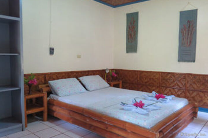 Room 13 of 29
