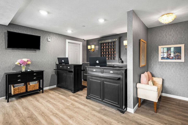 Hotel 3 of 119