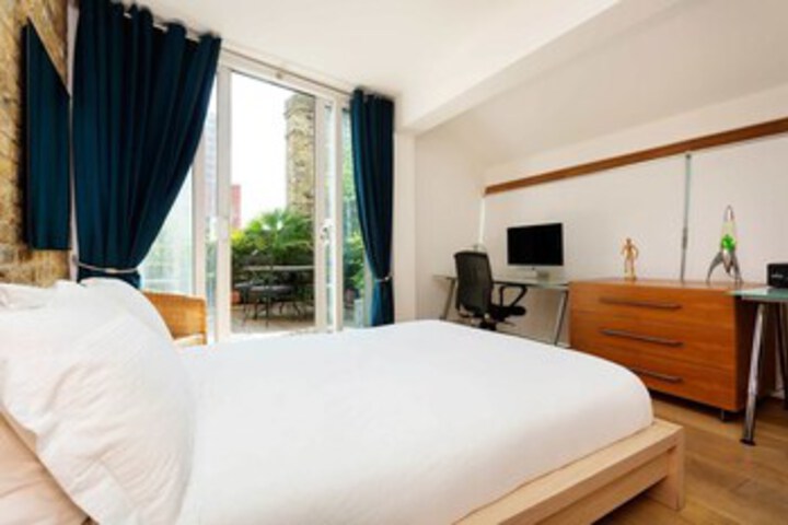 Room 16 of 20