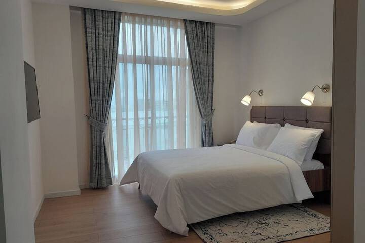Room 3 of 47