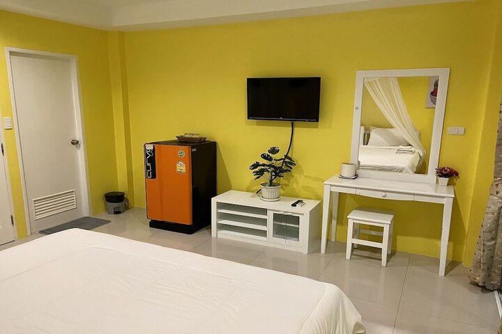 Room 13 of 44