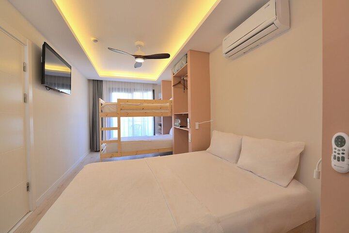 Room 7 of 29