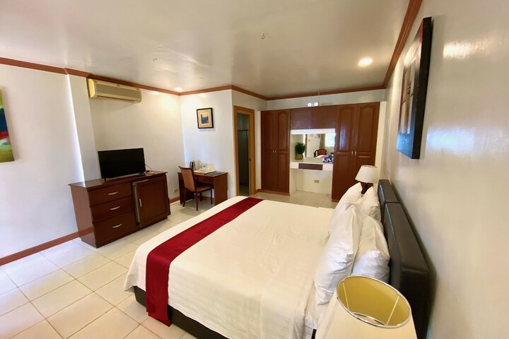 Room 25 of 70