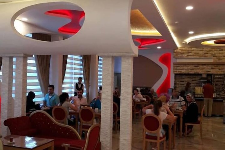 Guest Lobby