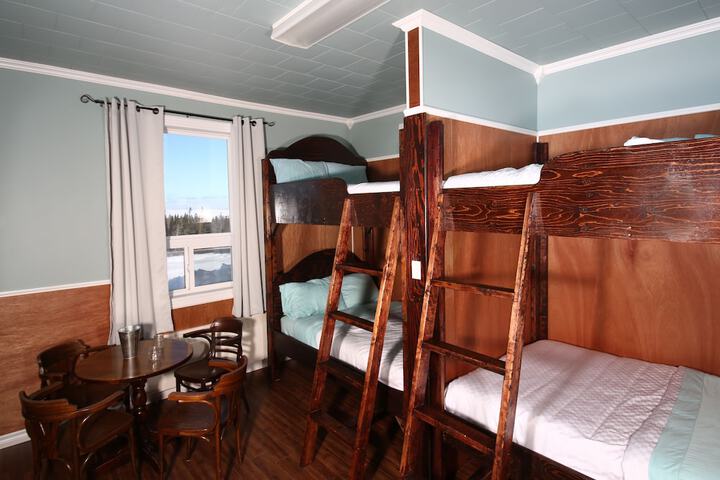 Room 8 of 24