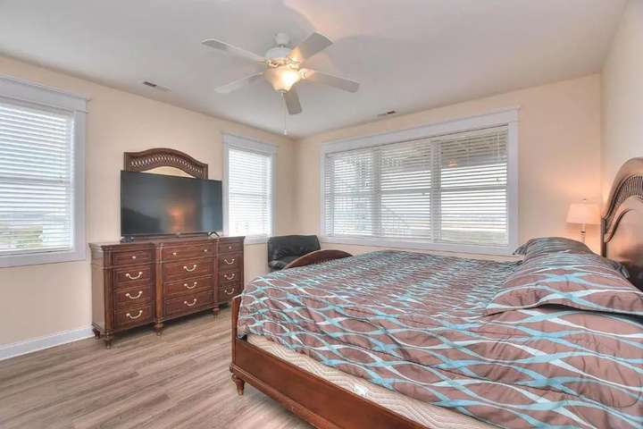 Room 5 of 25