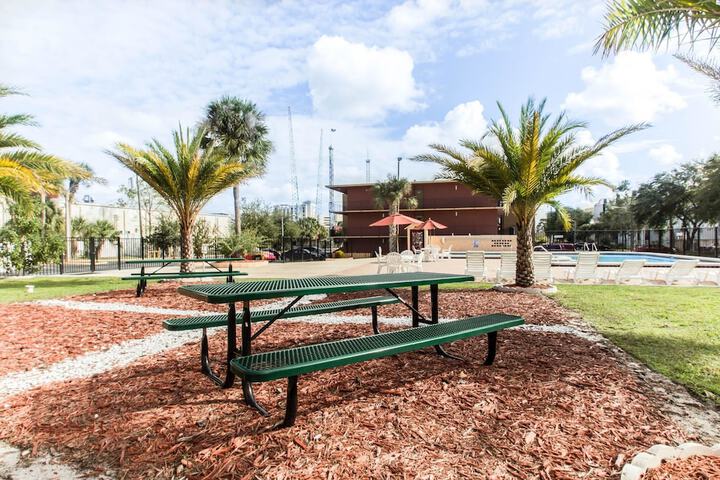 BBQ/picnic area