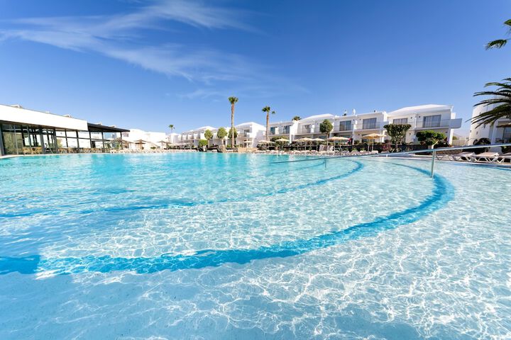 Pool Hotel