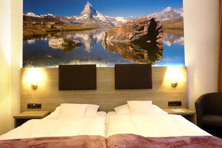 Room 19 of 50